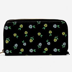 ALL ABOUT THE BENJAMINS WALLET